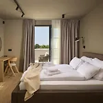Madora Villa