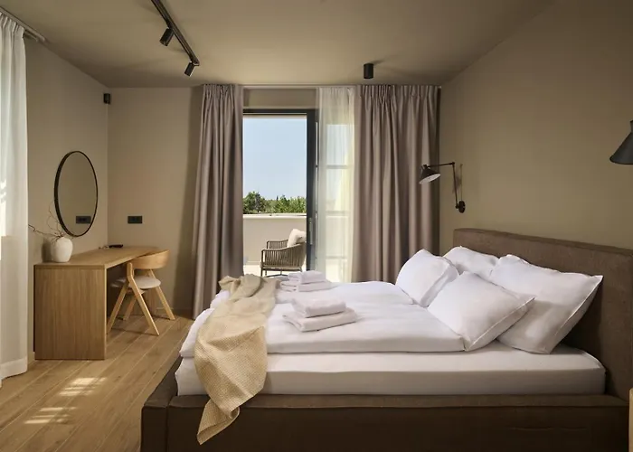 Madora Villa